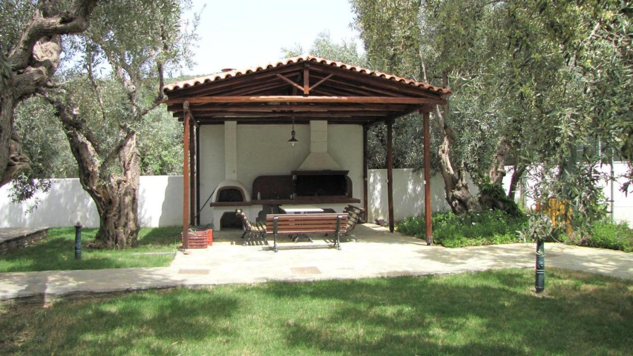 Razi Beach Lefokastro Exterior photo