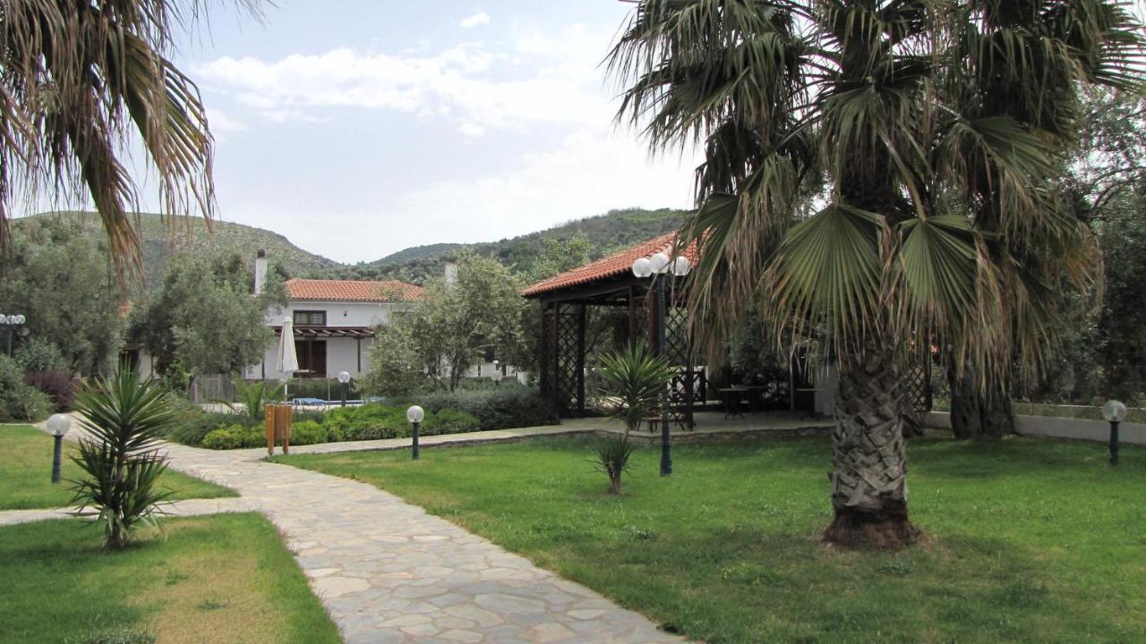 Razi Beach Lefokastro Exterior photo