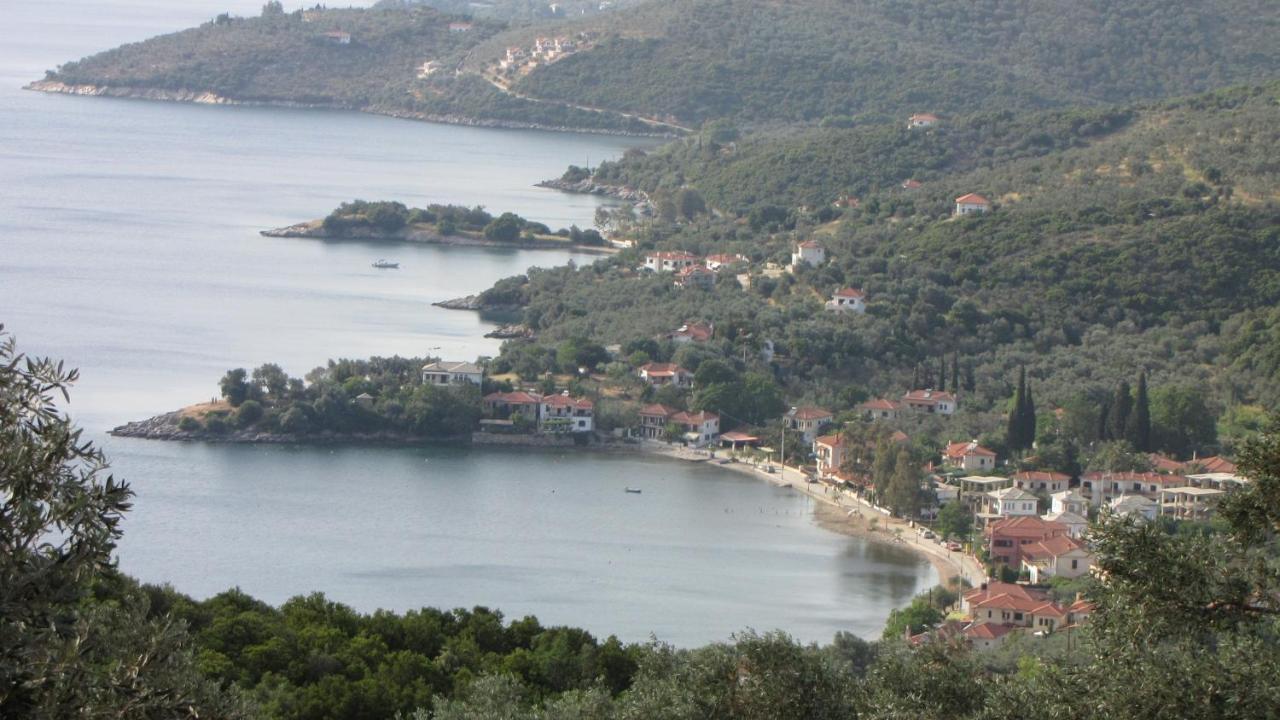 Razi Beach Lefokastro Exterior photo
