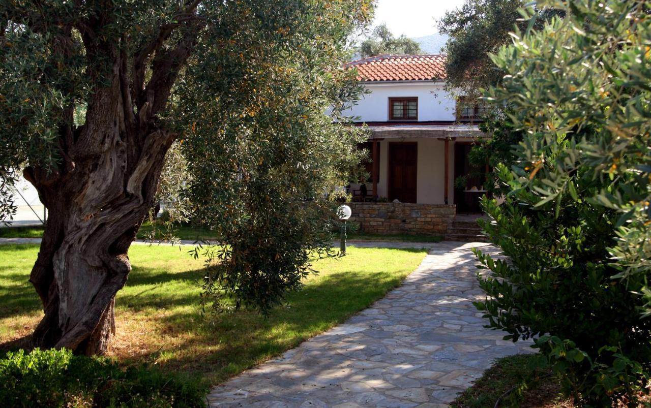 Razi Beach Lefokastro Exterior photo