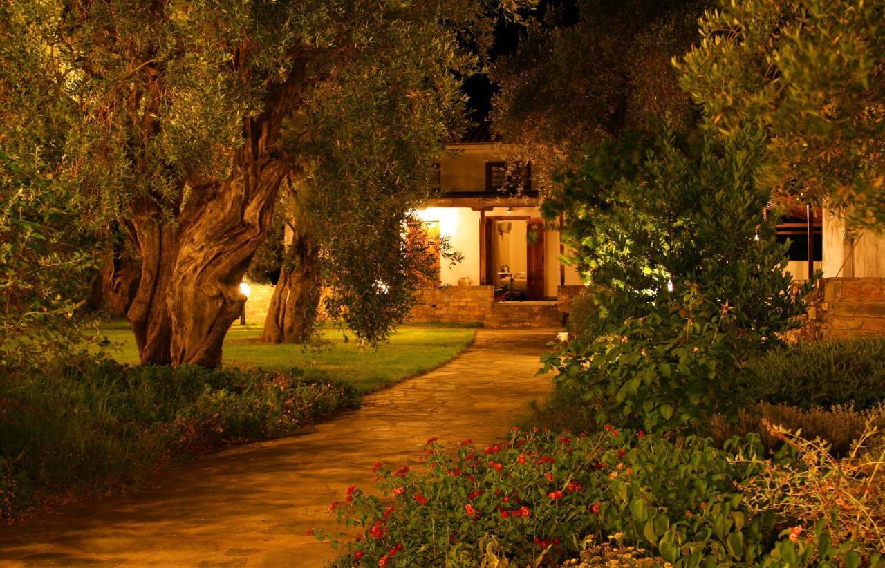 Razi Beach Lefokastro Exterior photo