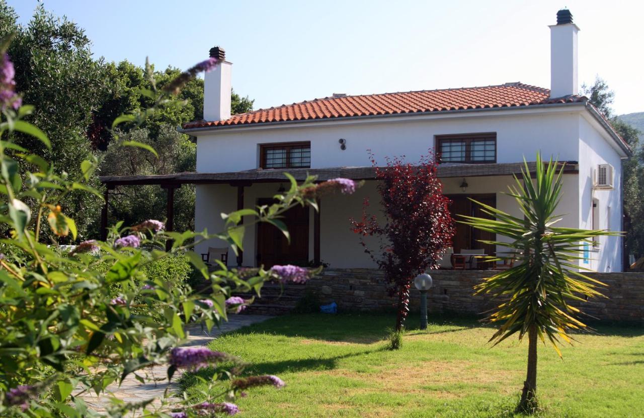 Razi Beach Lefokastro Exterior photo